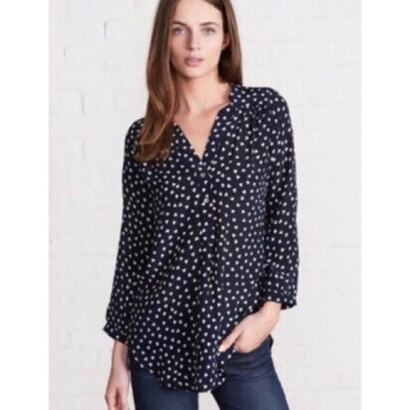 Amour Vert Tops - Amour Vert Silk Stitchfix Heart Blouse Size M